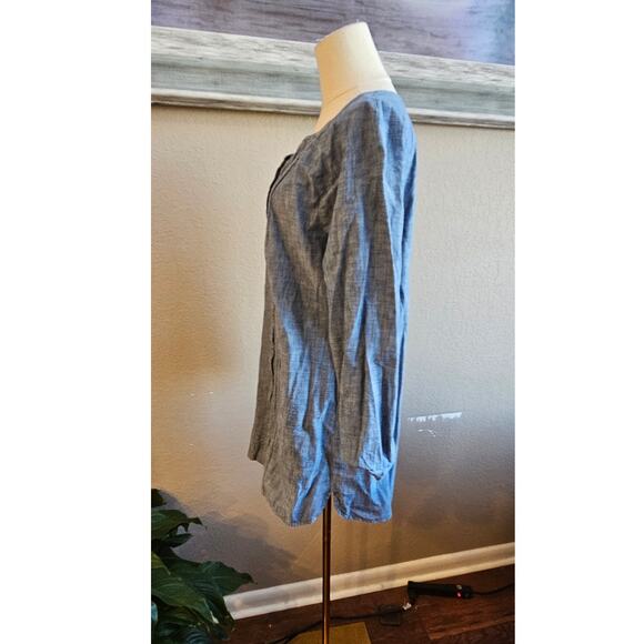 J. Jill Women's Pleated Button Front Chambray Tunic Shirt Size M Petite Blue - Picture 3 of 6